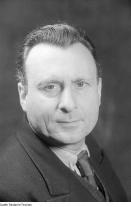 Коминтерн против фашизма: деятель Коминтерна Рихард Гиптнер